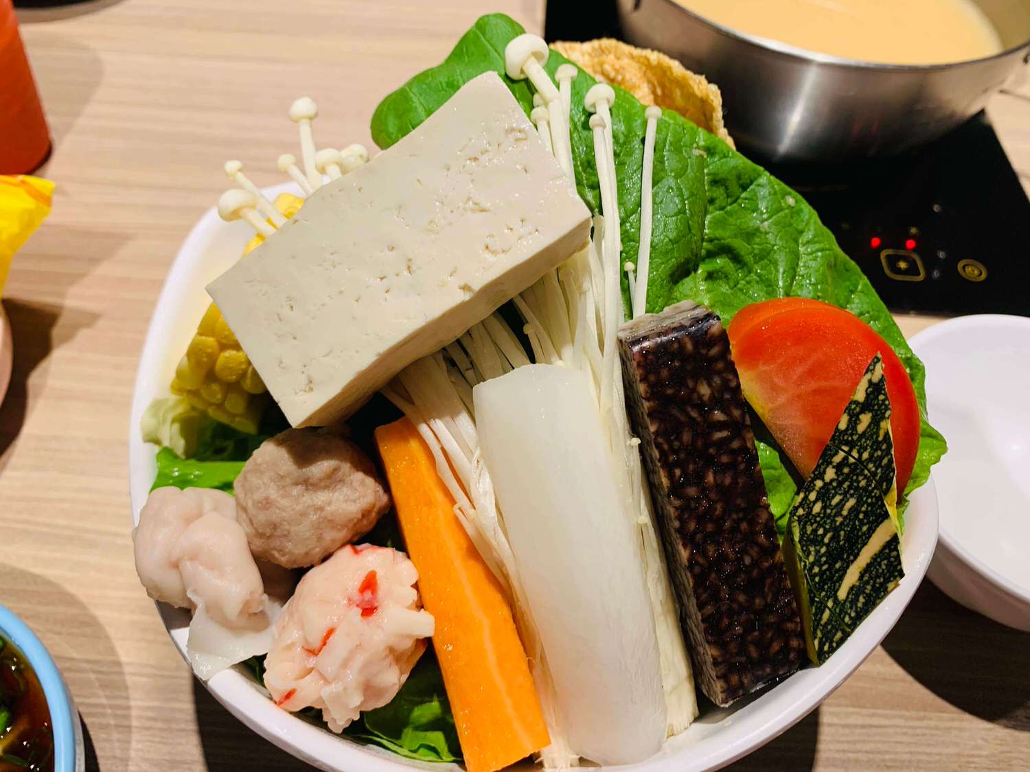 【新北新店美食】秋風軒鍋物-碧潭美食推薦shabu shabu日式鍋物 - 第11張圖