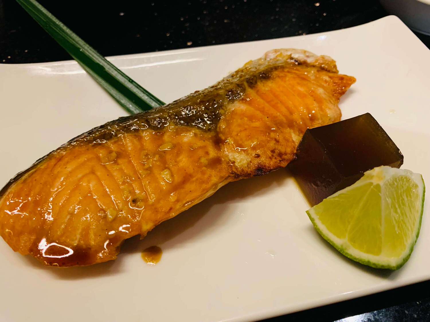 【台北大安美食】三牛日本料理-東區老字號日式料理店,有超大塊超新鮮生魚片優!! - 第24張圖
