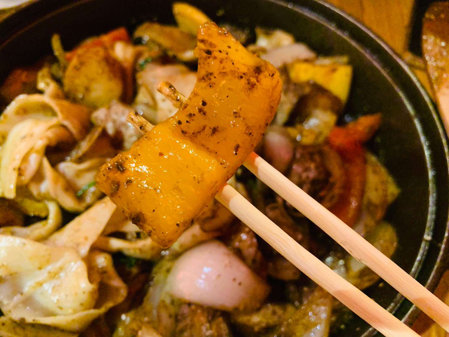 【台北南港展覽館美食】青丹扎西-西藏道地羊排炕鍋,又香又麻又辣好吃到我停步下來ㄚㄚ!! - 第16張圖