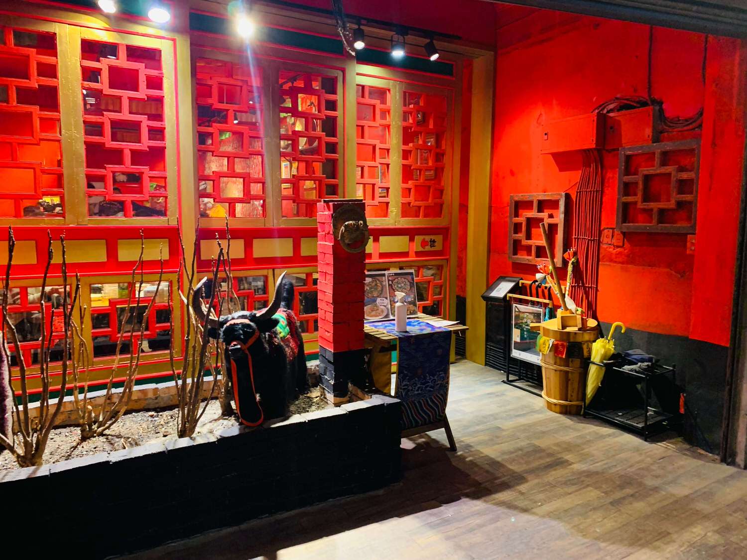 【台北南港展覽館美食】青丹扎西-西藏道地羊排炕鍋,又香又麻又辣好吃到我停步下來ㄚㄚ!! - 第2張圖