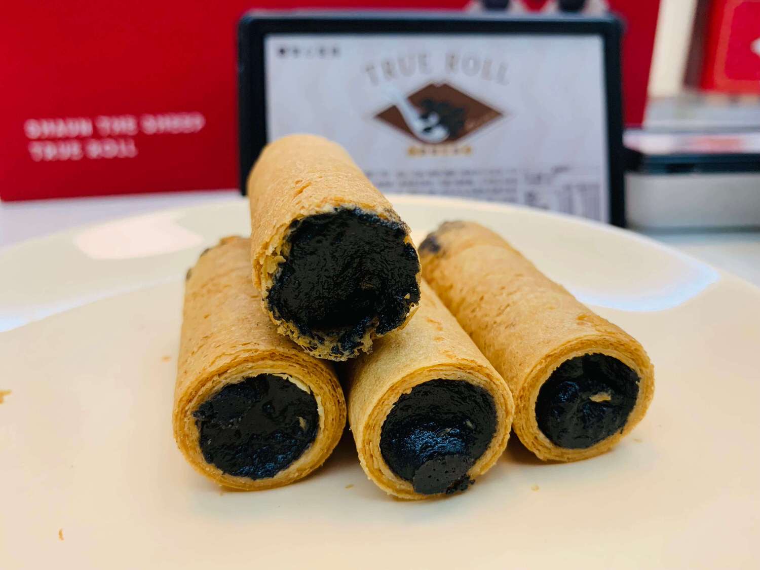 【宅配美食】實心蛋捲和新世代粹蛋捲來囉,餡料飽滿的超好吃蛋捲ㄚ!!過年禮盒|中秋禮盒|送禮推薦 - 第10張圖