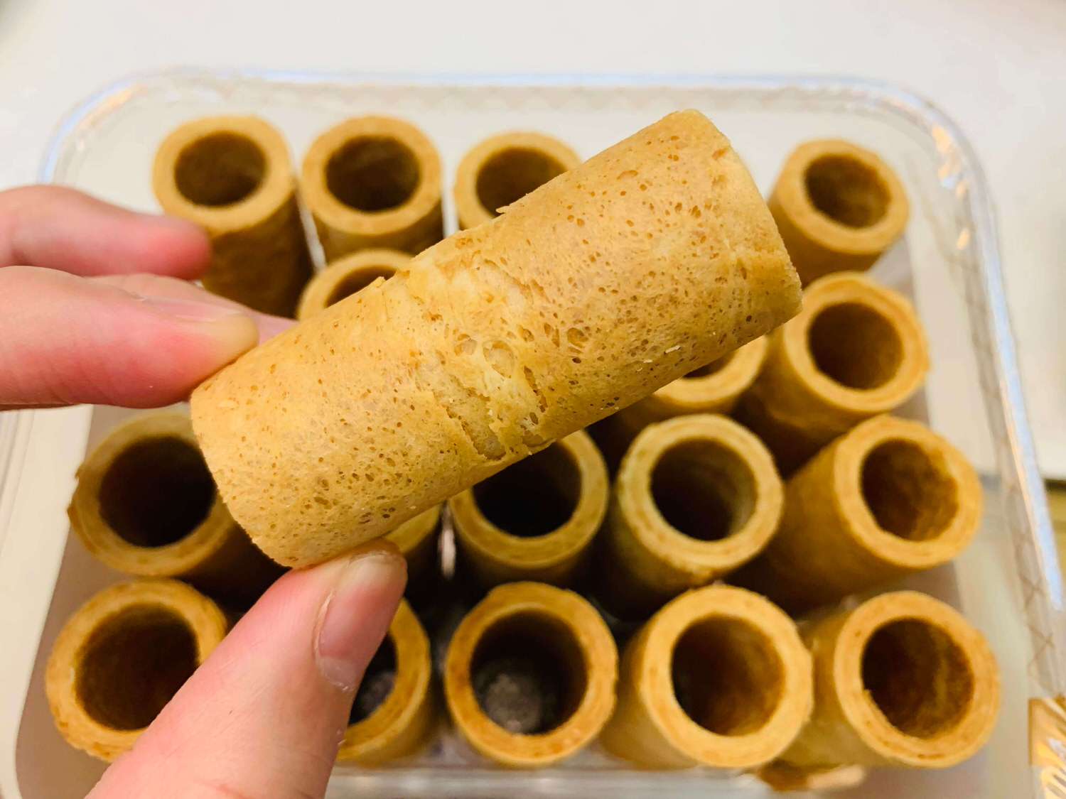 【宅配美食】實心蛋捲和新世代粹蛋捲來囉,餡料飽滿的超好吃蛋捲ㄚ!!過年禮盒|中秋禮盒|送禮推薦 - 第20張圖