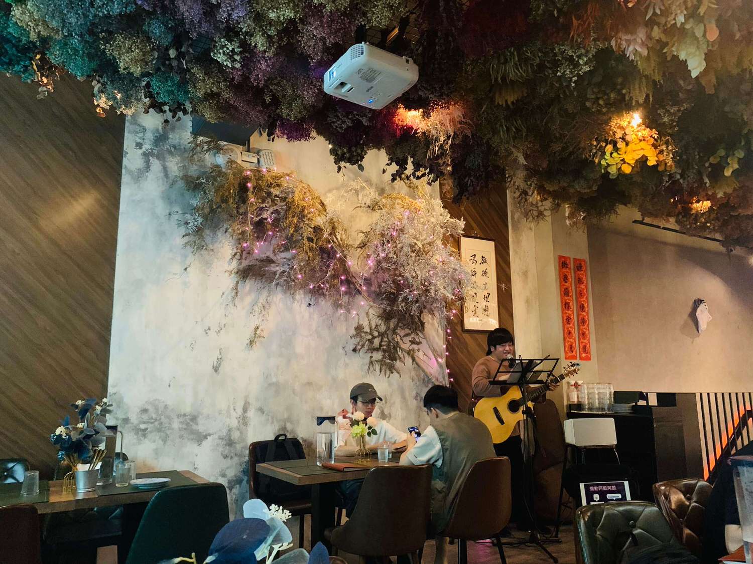 【台北中山美食】微醺花園-迪化街特色餐酒館,不論是用餐環境、餐點還是調酒都超美的啦,超級適合網美來用餐ㄚㄚ!! - 第28張圖