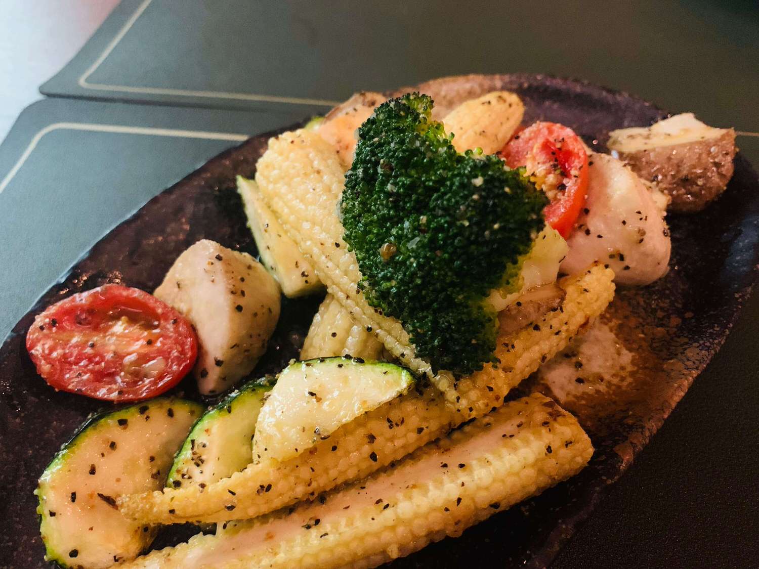 【台北中山美食】微醺花園-迪化街特色餐酒館,不論是用餐環境、餐點還是調酒都超美的啦,超級適合網美來用餐ㄚㄚ!! - 第10張圖