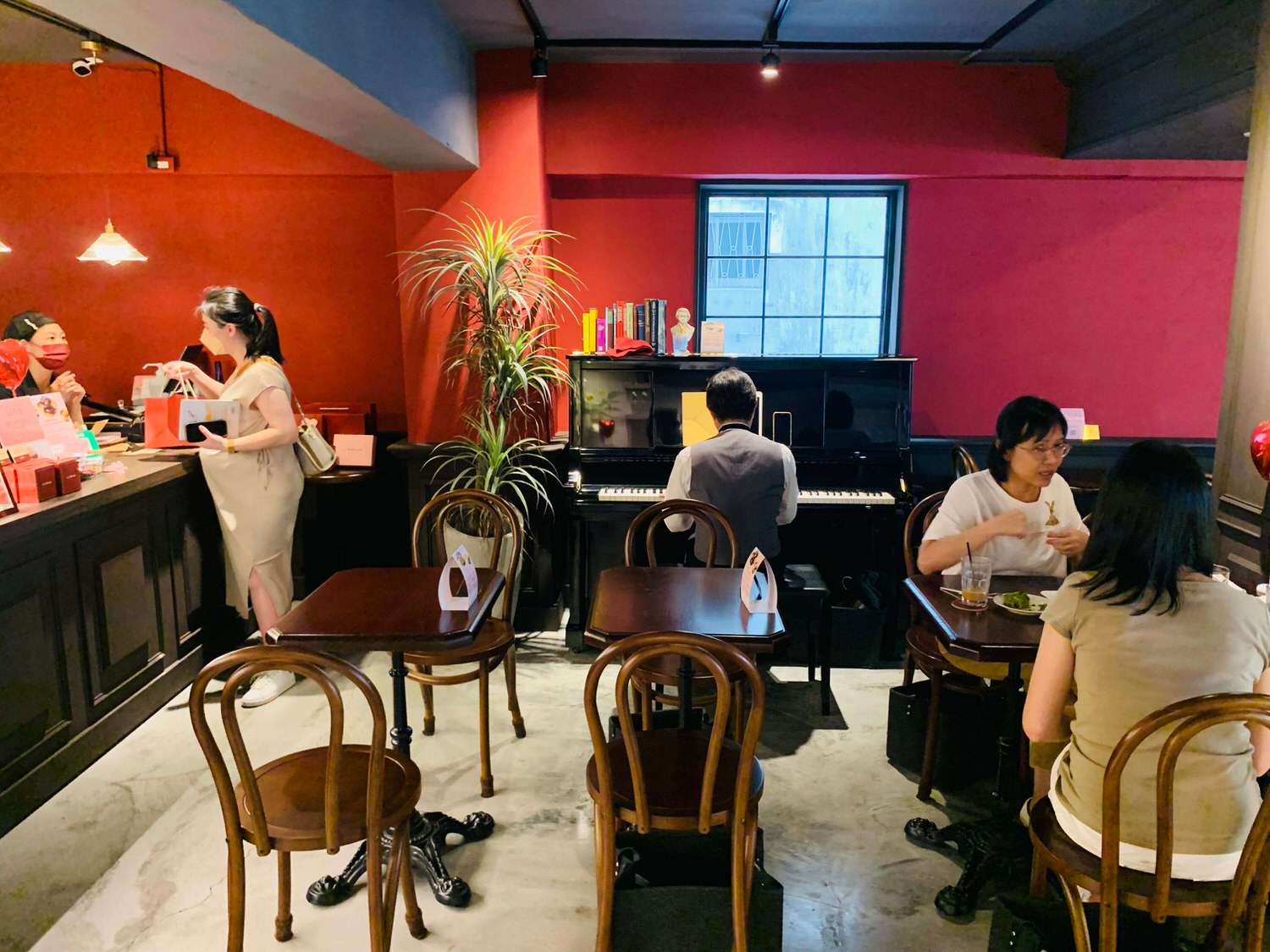 【台北國父紀念館美食】coco.Brownies可可布朗七夕限定禮盒-布朗尼甜點專賣店,情人節禮物第一首選ㄚㄚ!! - 第13張圖